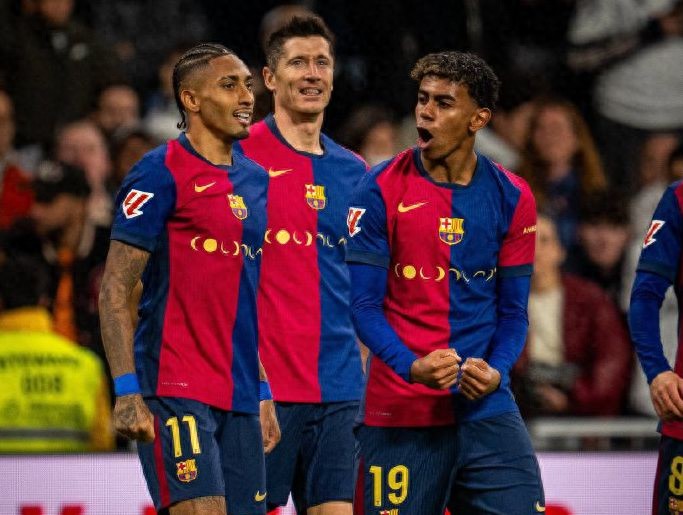 关于梅西PK苏亚雷斯:两位巴萨强者同场较量的信息 关于梅西PK苏亚雷斯:两位巴萨强者同场较量的信息