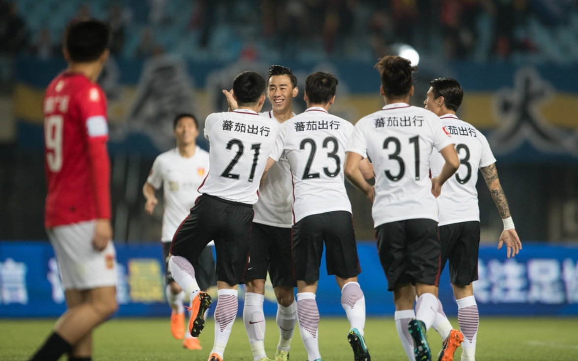 河北华夏幸福客场逼平天津天海