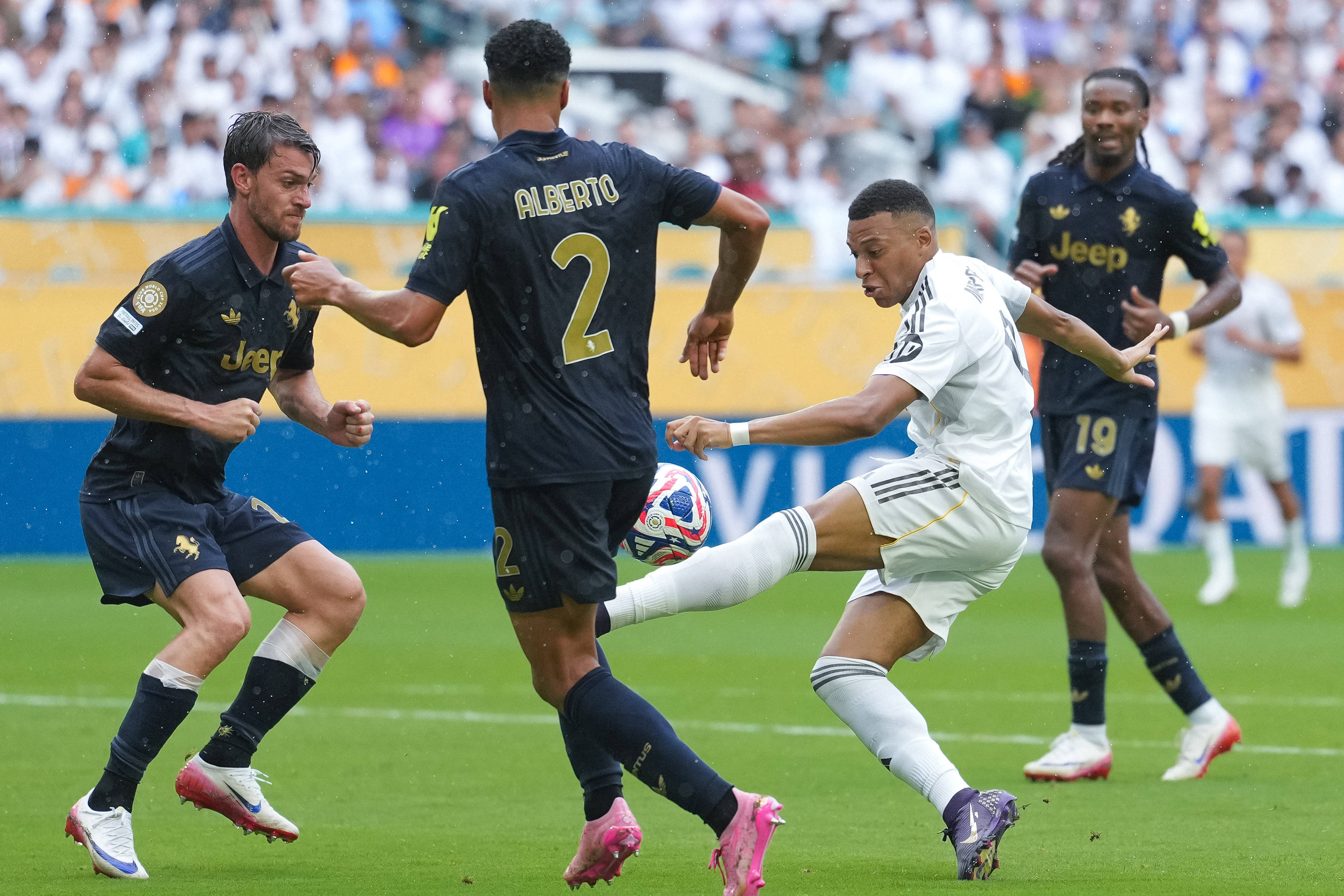 皇家马德里逆转尤文图斯，晋级希望大增