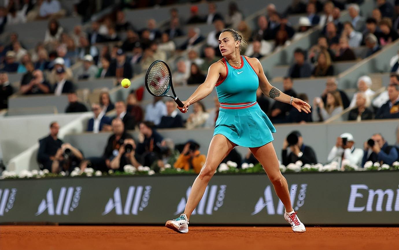 哥伦比亚女子拳击选手力克对手,晋级决赛 哥伦比亚女子拳击选手力克对手,晋级决赛