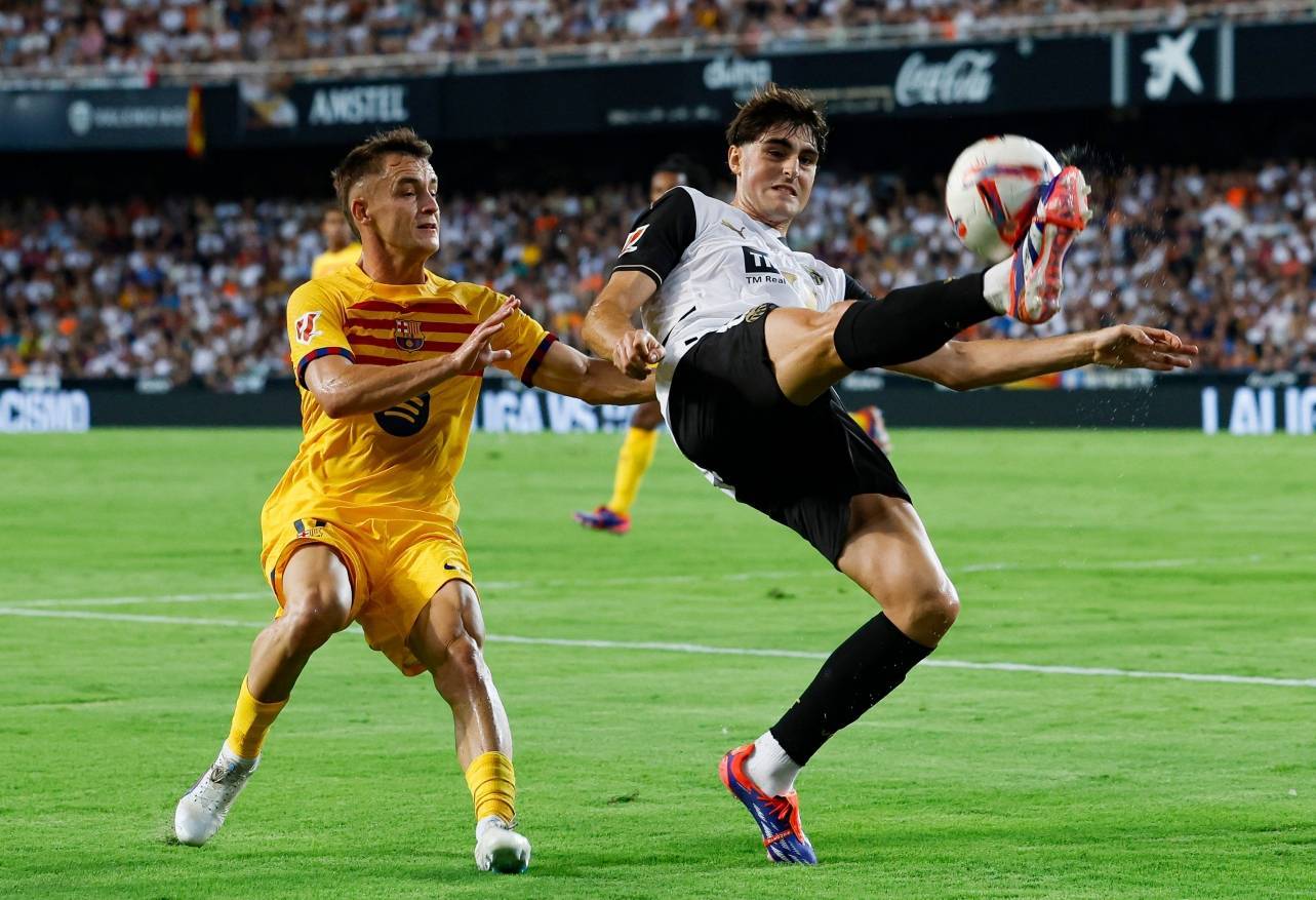 瓦伦西亚连胜行列，创造西甲历史