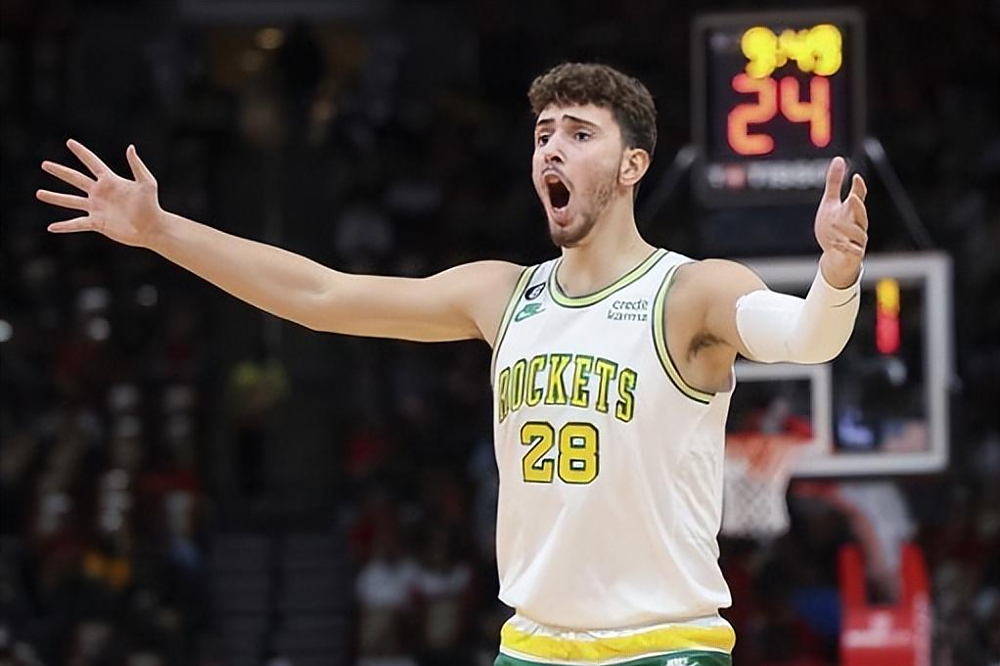 包含鹈鹕球员大换血重建计划引发球迷热议的词条