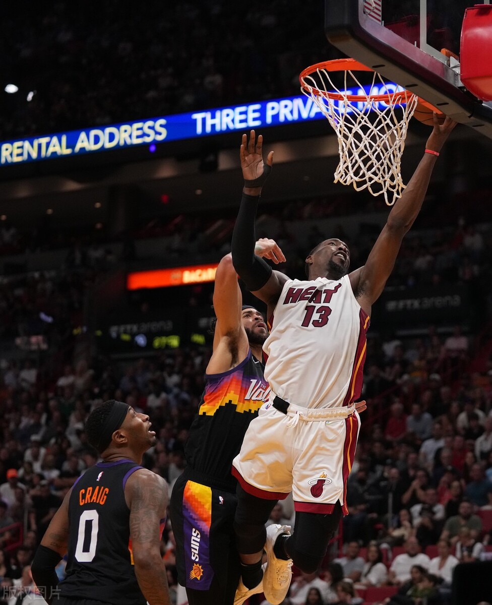 爱游戏体育网站-雄鹿队逆转老鹰，收获九连胜