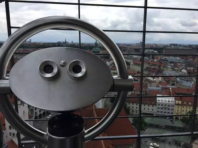 老纽伦堡斩获客场胜，实现保级望远镜的简单介绍