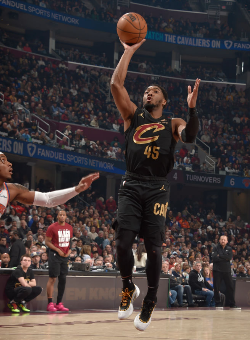 爱游戏登录入口-猛龙主场负于勇士，遭遇四连败