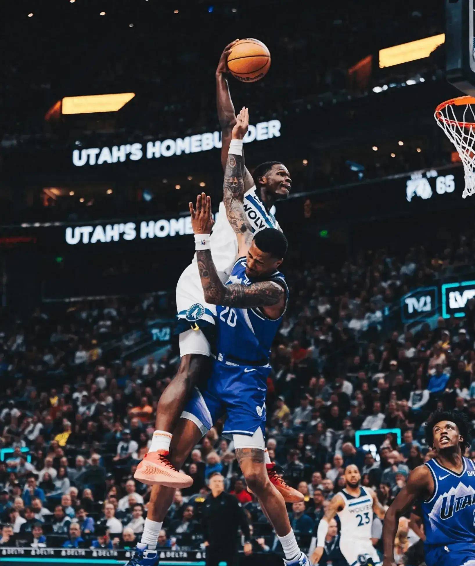 爱游戏体育地址-精彩的扣篮瞬间让人目瞪口呆