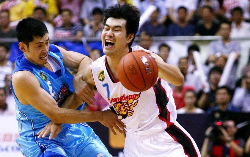 爱游戏体育直播-亚洲豪门篮球俱乐部交锋，实力悬殊的简单介绍